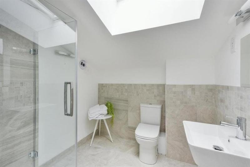 Uttsav Green - Affordable London Zone 3 - Accessible Public Transport Daire Dış mekan fotoğraf